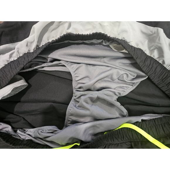 Asics 7" Lyte Shorts - Size 3XL- Gray Black- New - Picture 3 of 4